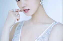 林子颜写真,光影交织下的青春魅力