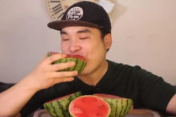 谁要网红吃瓜直播,谁要网红吃瓜，揭秘娱乐圈幕后真相